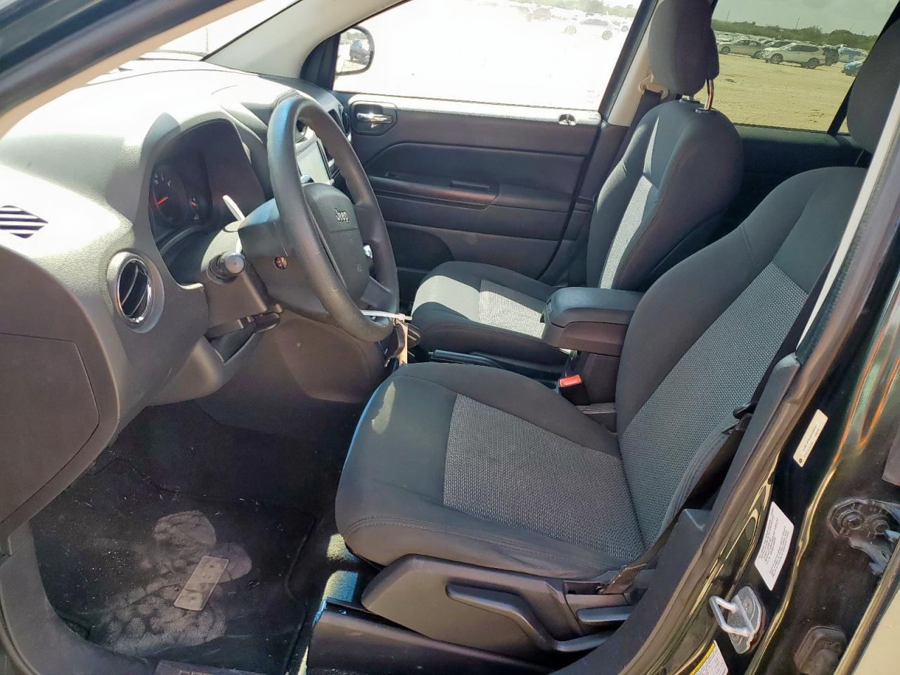 2010 Jeep Compass Sport VIN: 1J4NT4FA0AD659267 Lot: 85497565