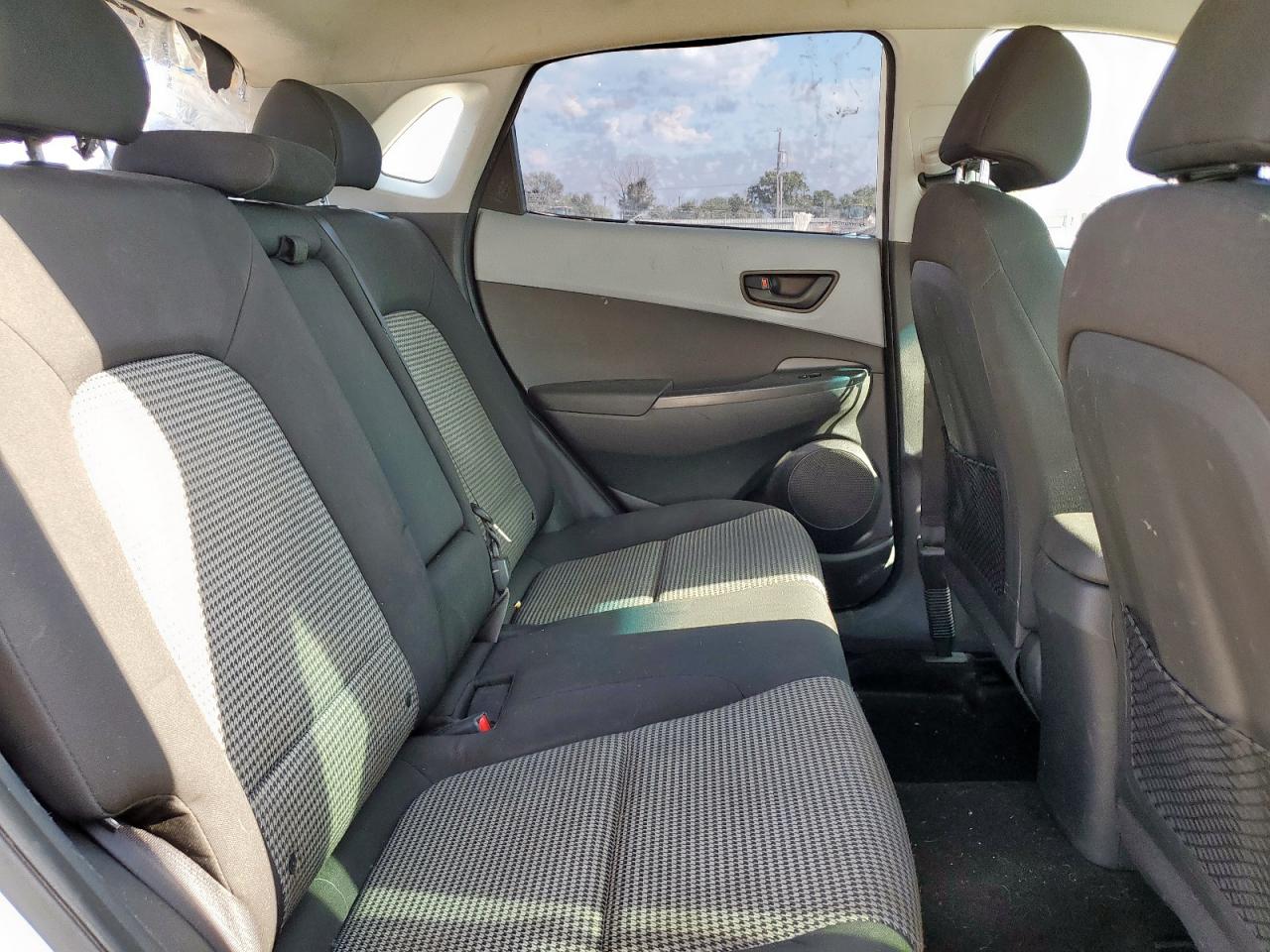 2019 Hyundai Kona Se VIN: KM8K12AA0KU231769 Lot: 85184765