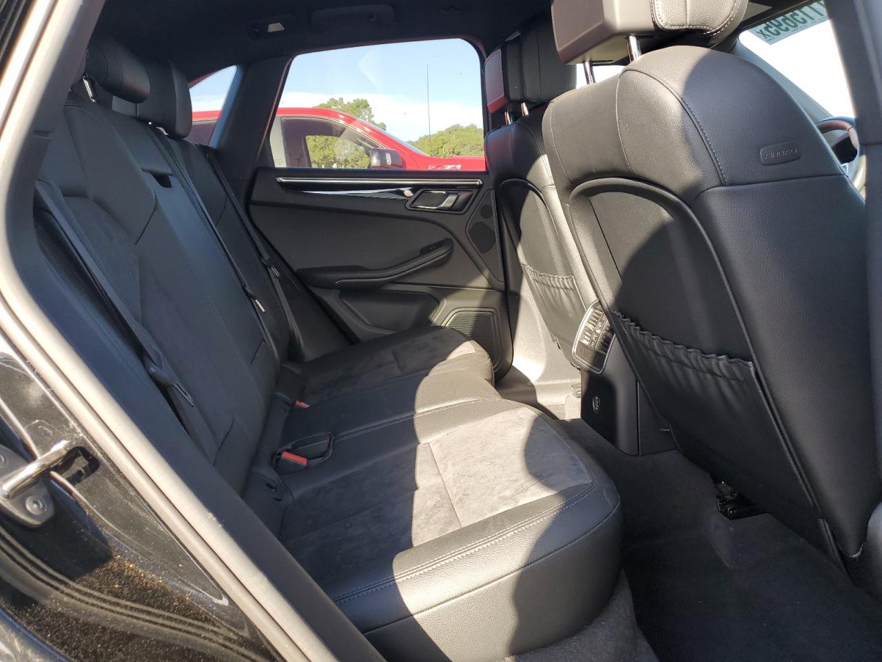 2019 Porsche Macan VIN: WP1AA2A59KLB01450 Lot: 91115695