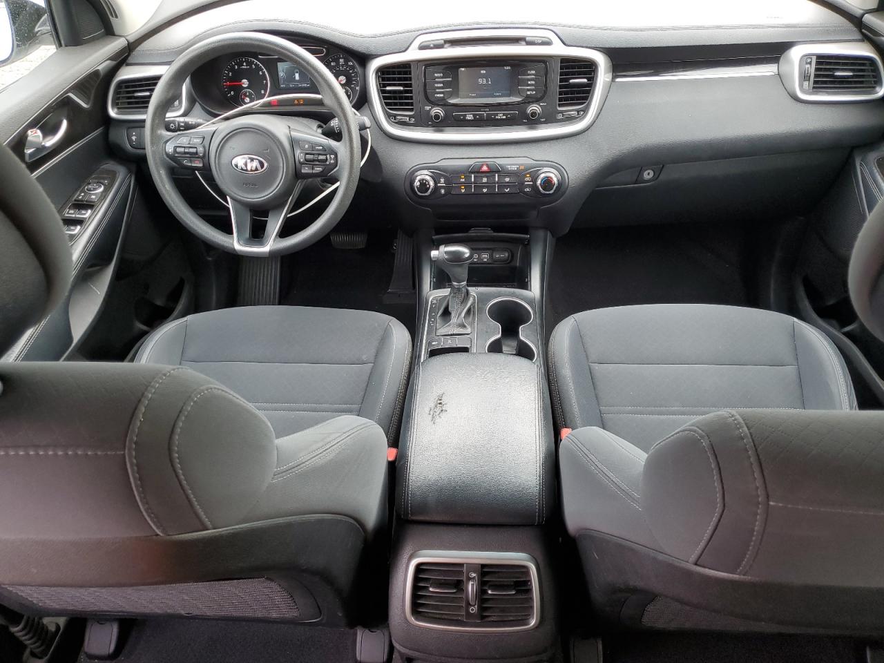 2017 Kia Sorento Lx VIN: 5XYPGDA54HG196140 Lot: 82333275