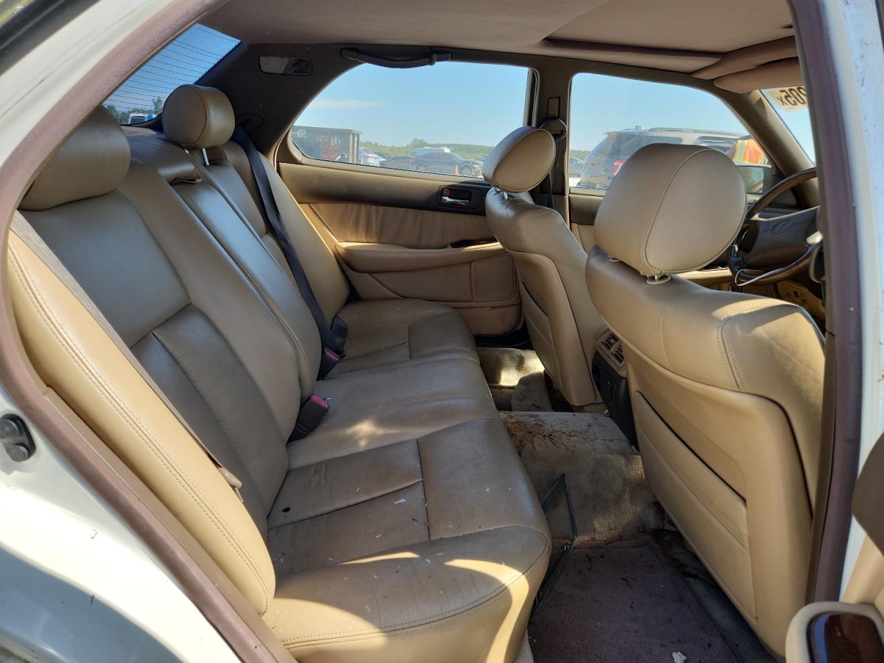 1994 Lexus Ls 400 VIN: JT8UF11E1R0197983 Lot: 84965205