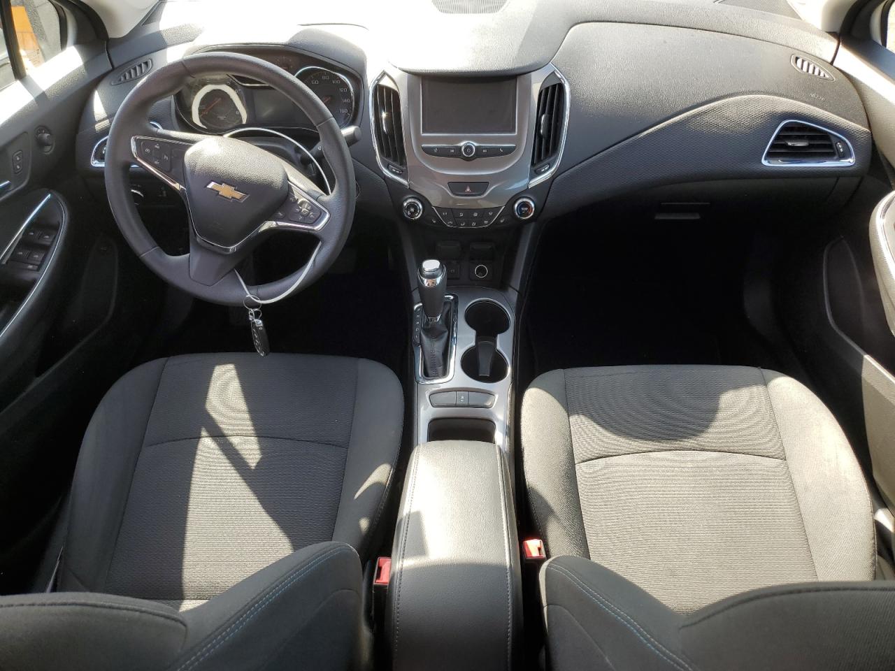 2018 Chevrolet Cruze Lt VIN: 1G1BE5SM8J7117530 Lot: 82191105