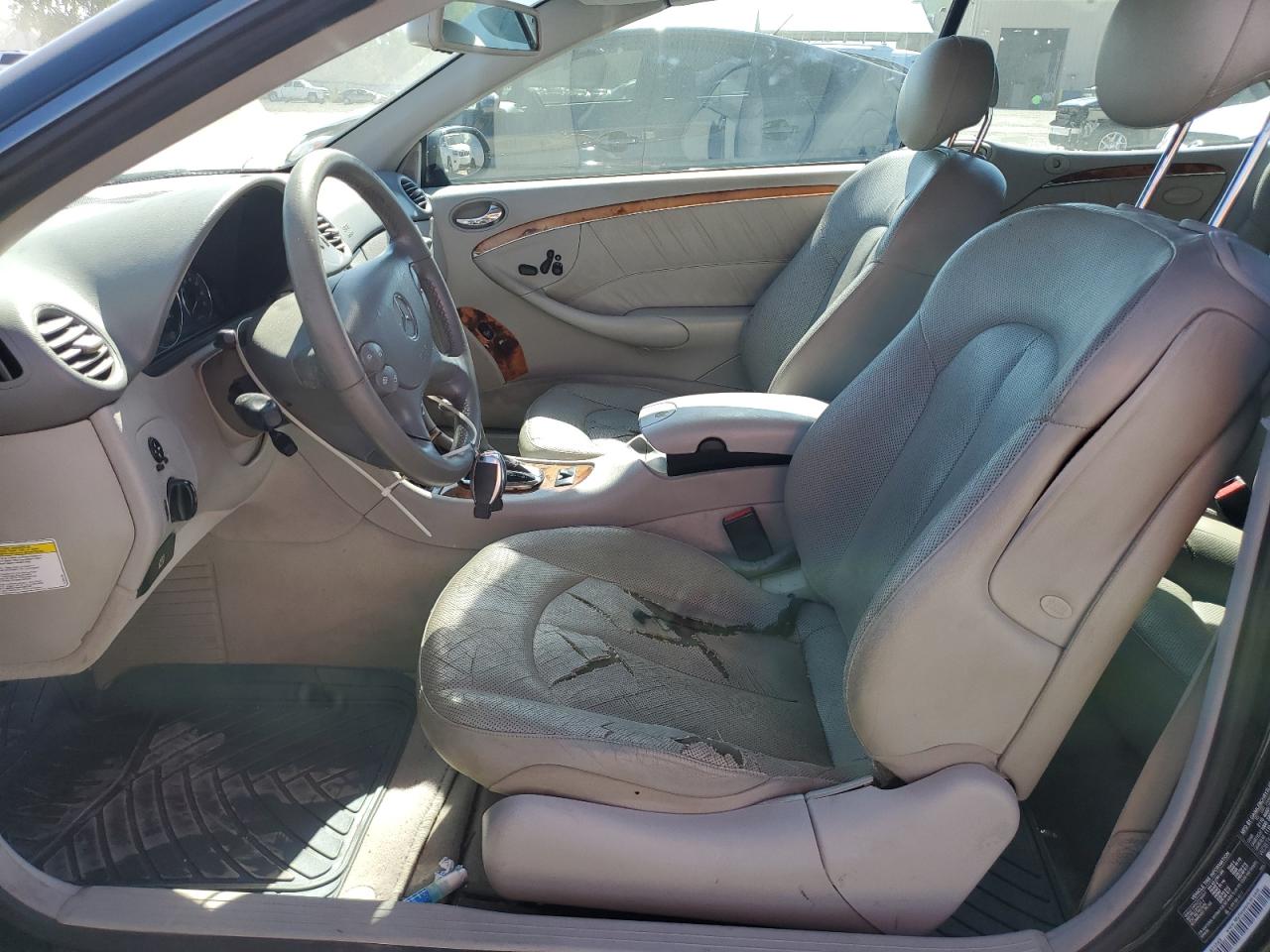 2005 Mercedes-Benz Clk 320 VIN: WDBTK65G65T042421 Lot: 82364585