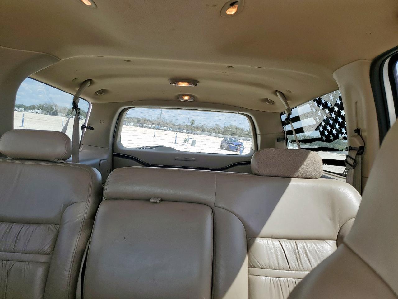 2000 Ford Excursion Limited VIN: 1FMNU43S4YEE15637 Lot: 85521285