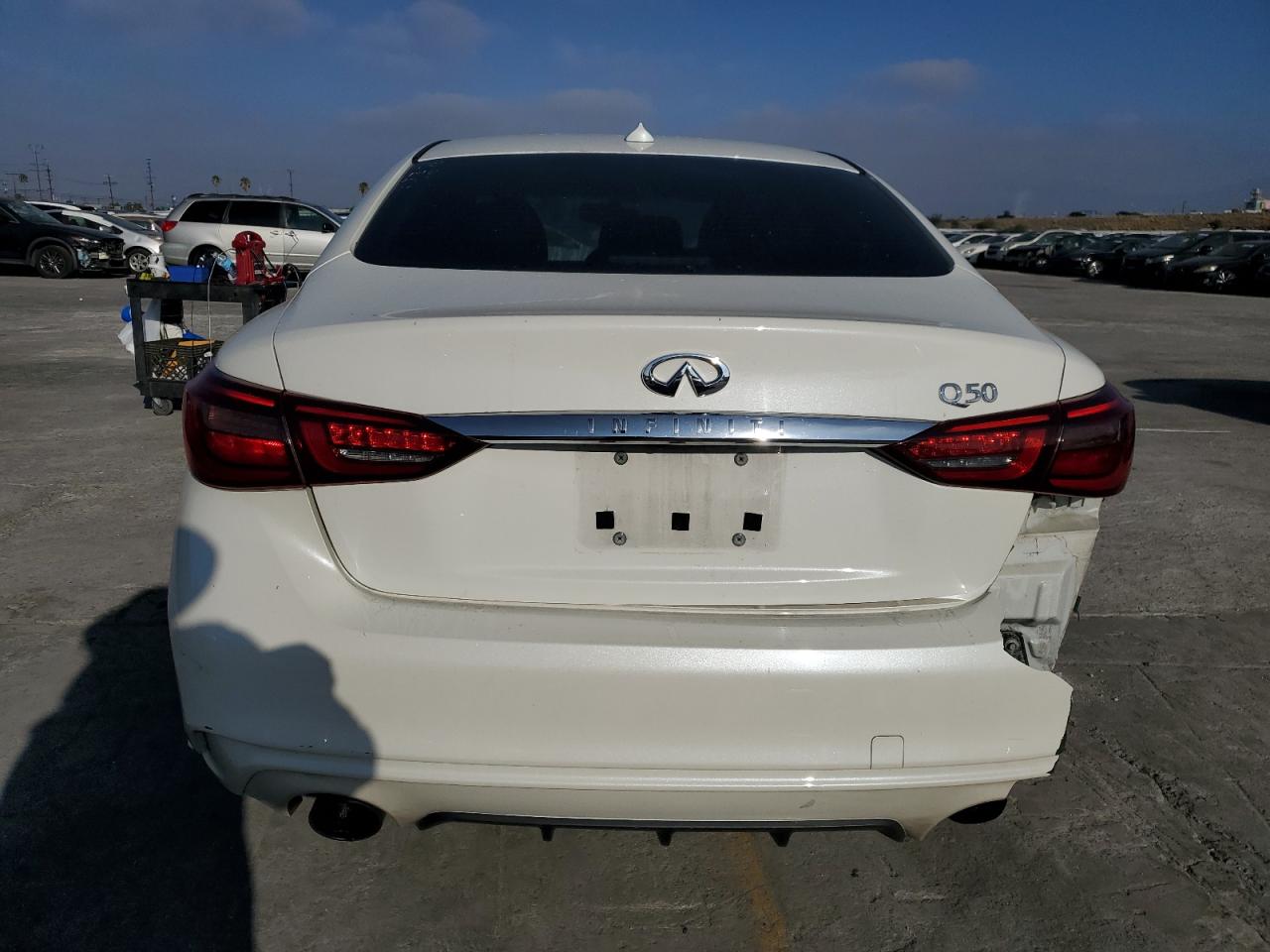 2018 Infiniti Q50 Luxe VIN: JN1EV7AP0JM360541 Lot: 87471545