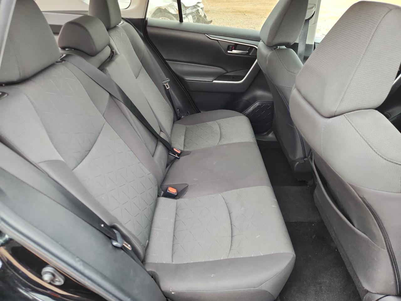 2023 Toyota Rav4 Xle VIN: 2T3W1RFVXPW277355 Lot: 81991925