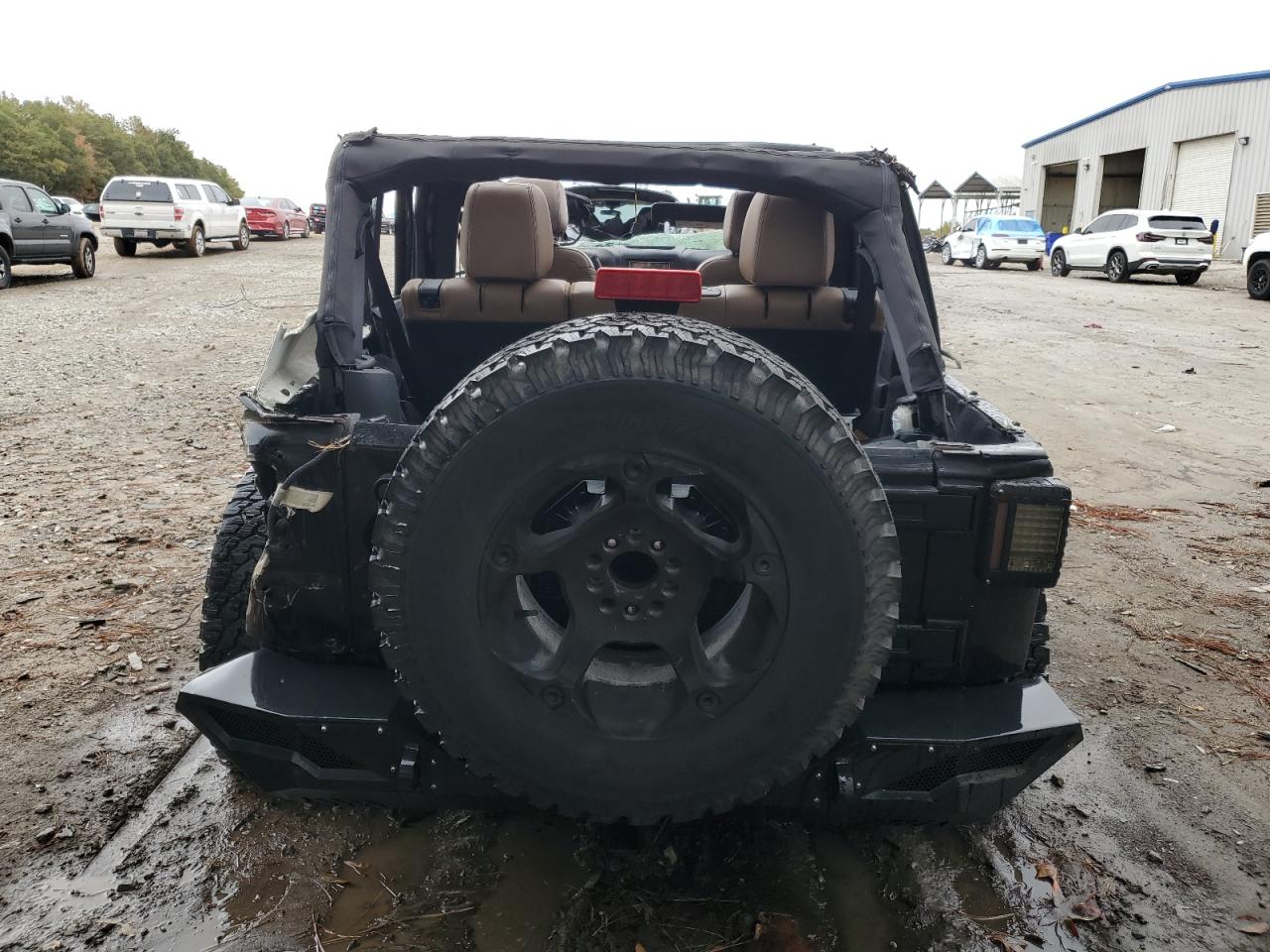 2014 Jeep Wrangler Unlimited Sahara VIN: 1C4BJWEG3EL229003 Lot: 90102655