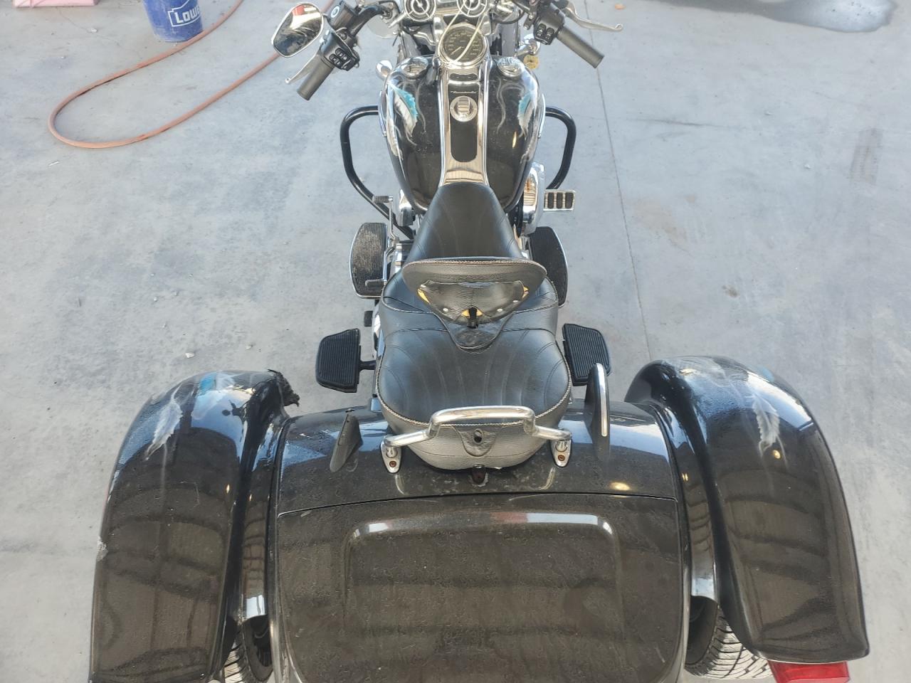 2016 Harley-Davidson Flrt Free Wheeler VIN: 1HD1MCM1XGB853094 Lot: 87376675