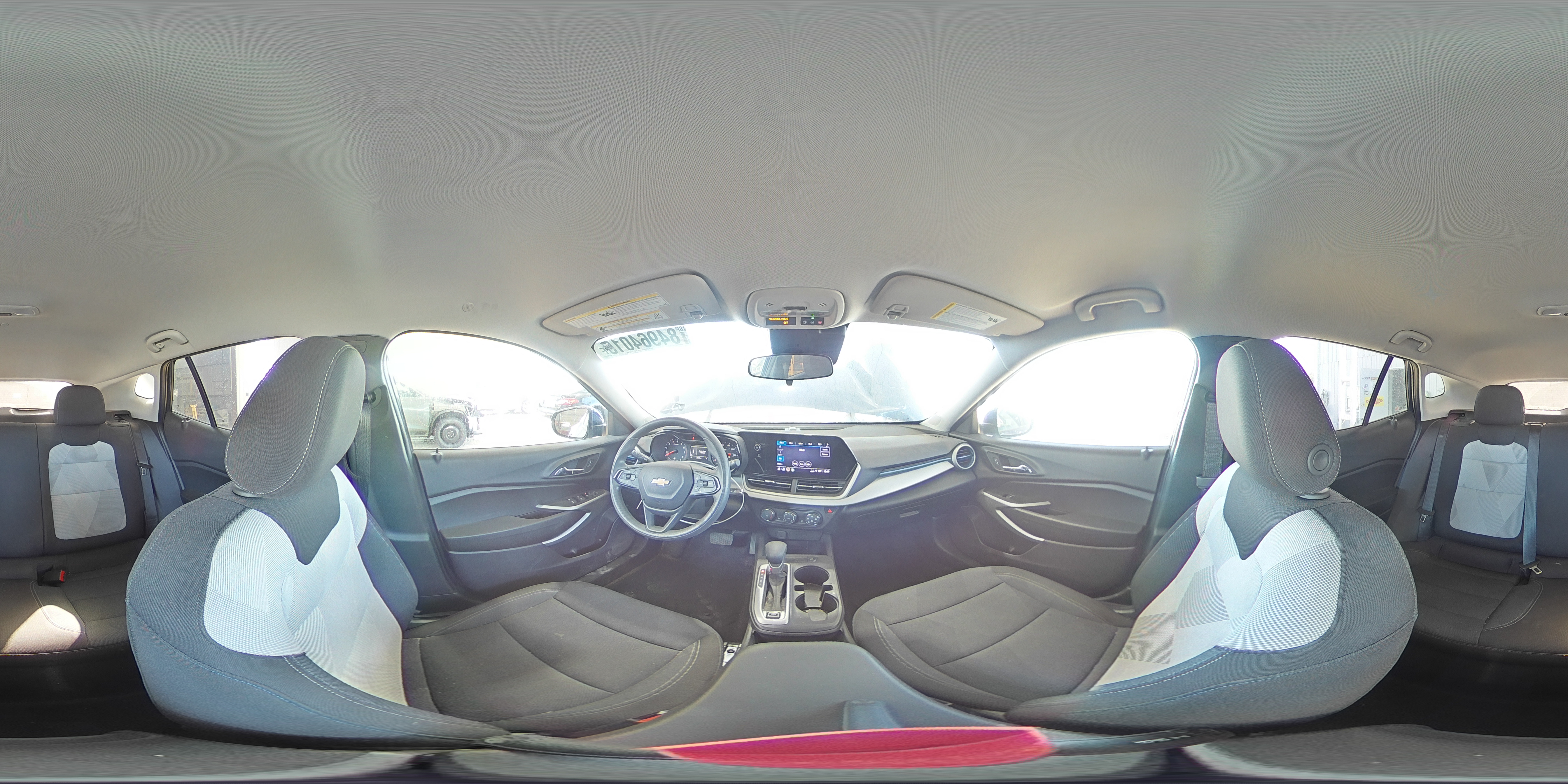 2024 Chevrolet Trax Ls VIN: KL77LFE2XRC113742 Lot: 84964015