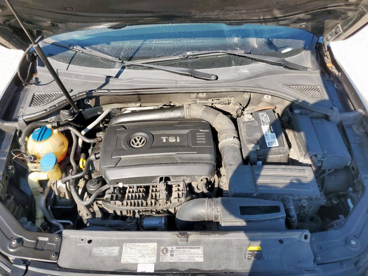 2015 Volkswagen Passat S VIN: 1VWAT7A39FC063860 Lot: 84473125