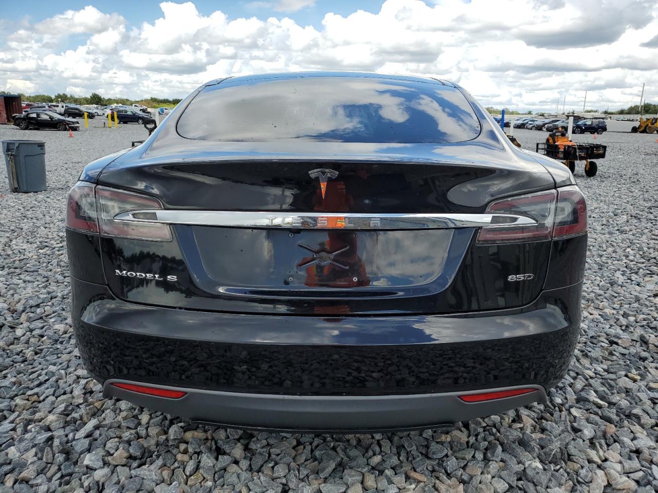 2015 Tesla Model S 85D VIN: 5YJSA1H27FF098634 Lot: 85361935