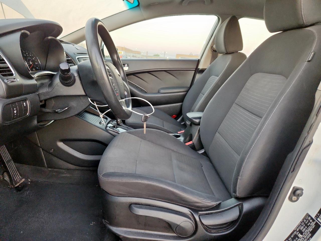 2017 Kia Forte Lx VIN: 3KPFL4A74HE148398 Lot: 84884935