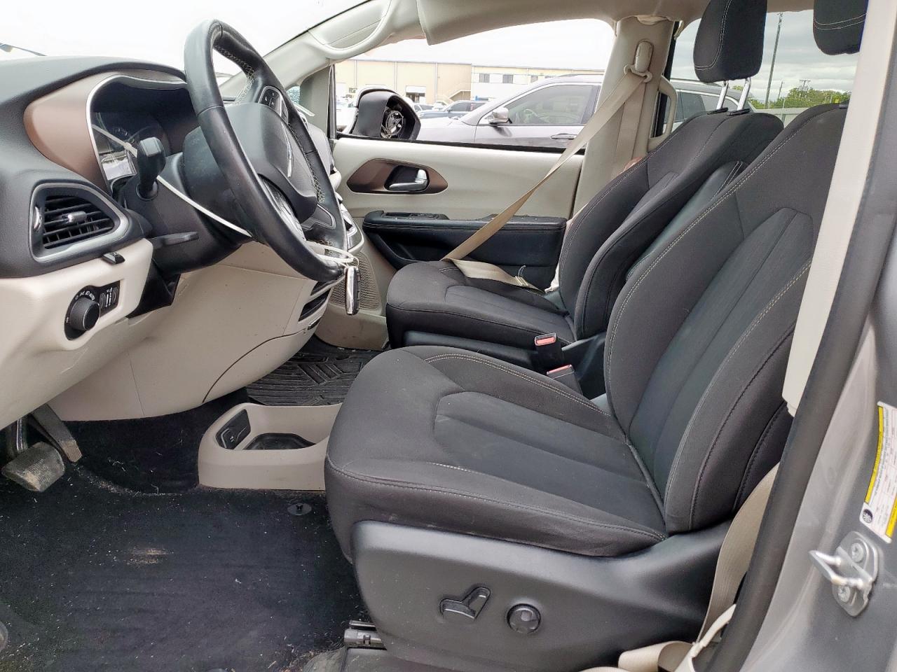 2020 Chrysler Voyager Lx VIN: 2C4RC1CG4LR113277 Lot: 90528155