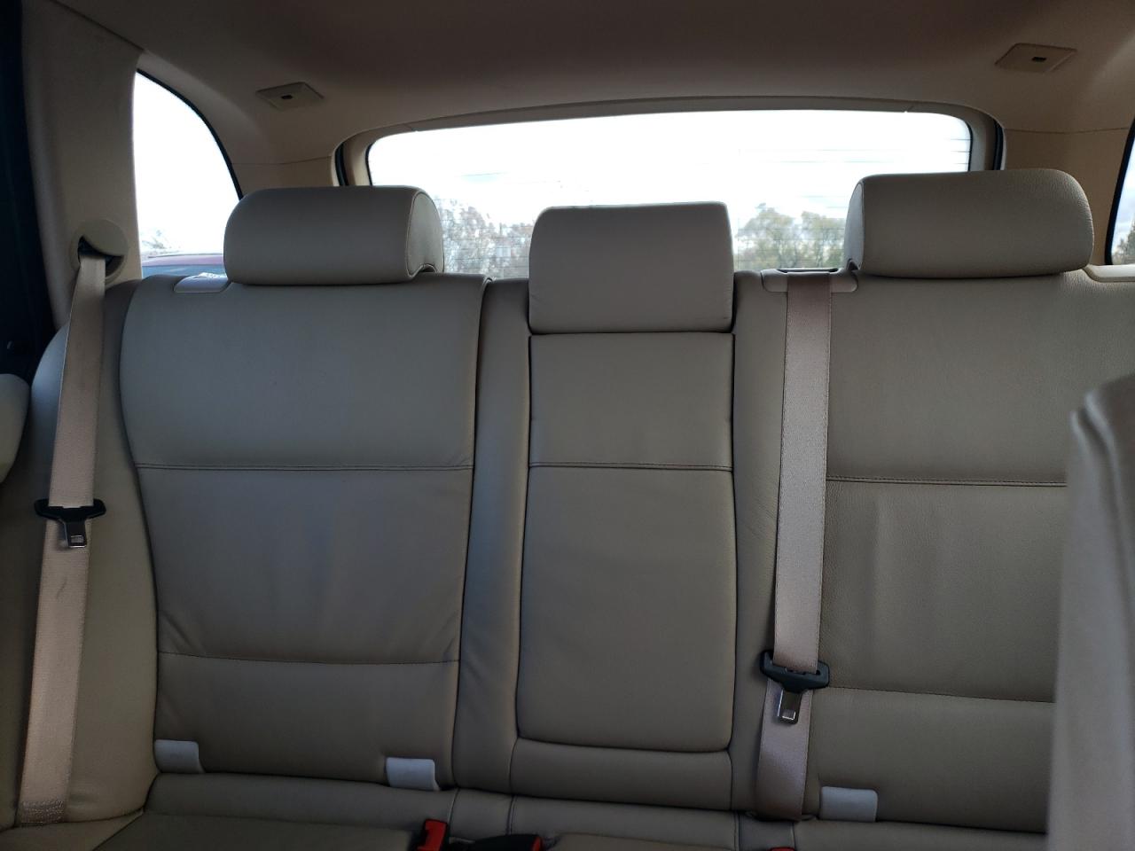 Фото: 5UXFA53523LP27945