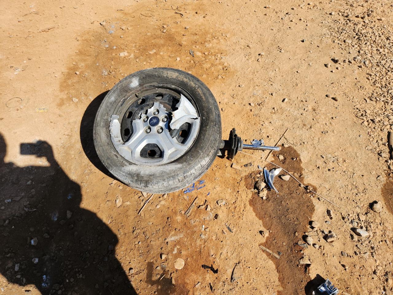 2018 Ford Escape S VIN: 1FMCU0F78JUD47412 Lot: 85294265