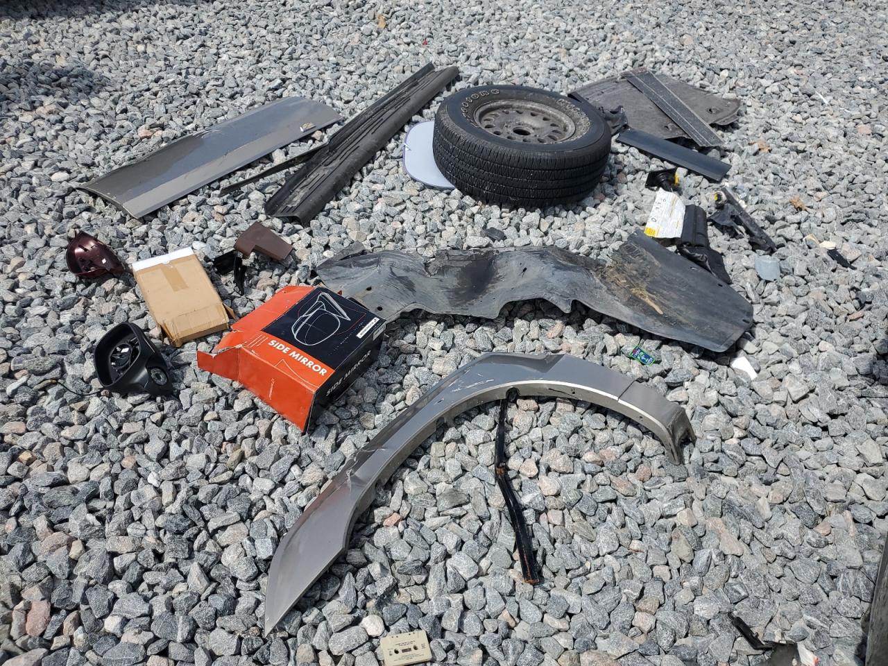 2002 Cadillac Escalade Luxury VIN: 1GYEC63T52R238019 Lot: 85906145