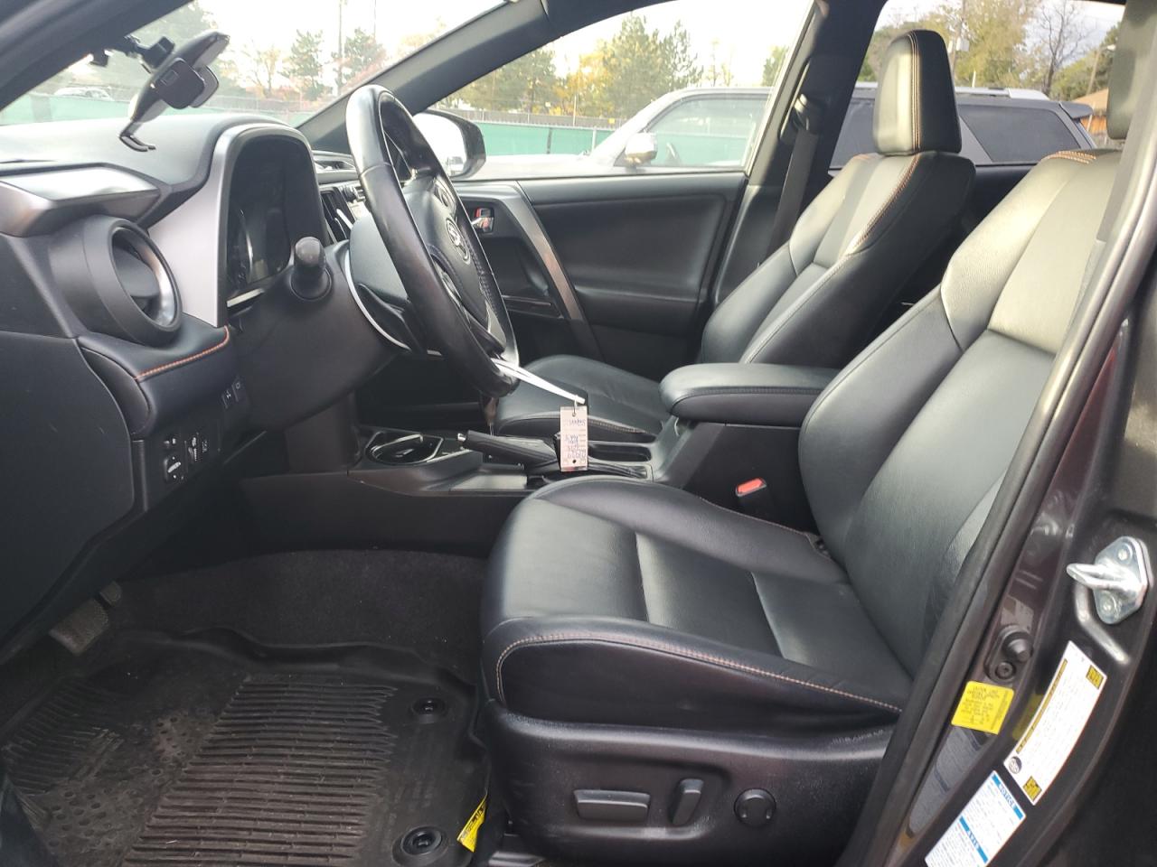 2018 Toyota Rav4 Se VIN: JTMJFREV7JJ218296 Lot: 82390195