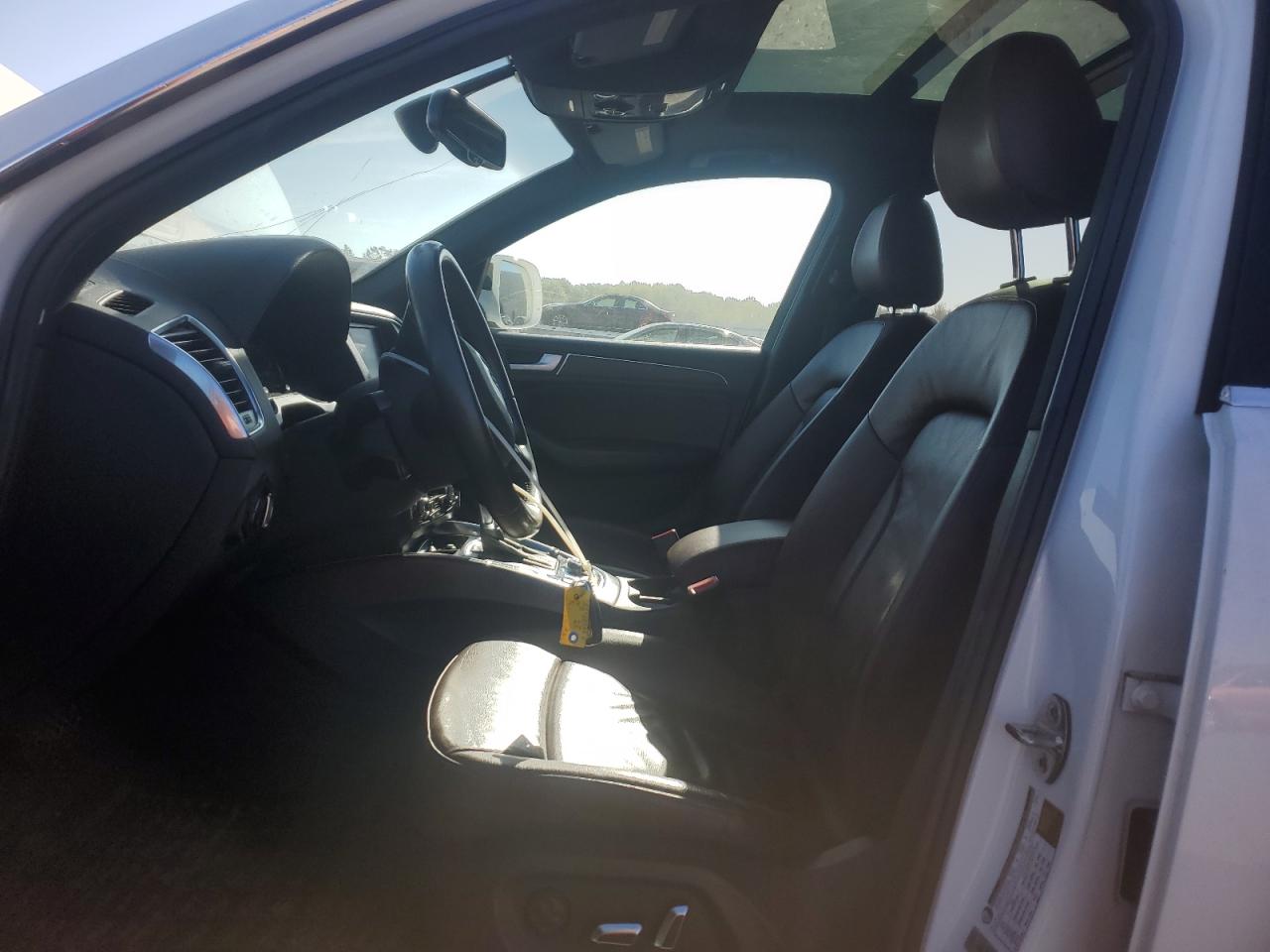 2014 Audi Q5 Premium Hybrid VIN: WA1C8AFP5EA059637 Lot: 84731435