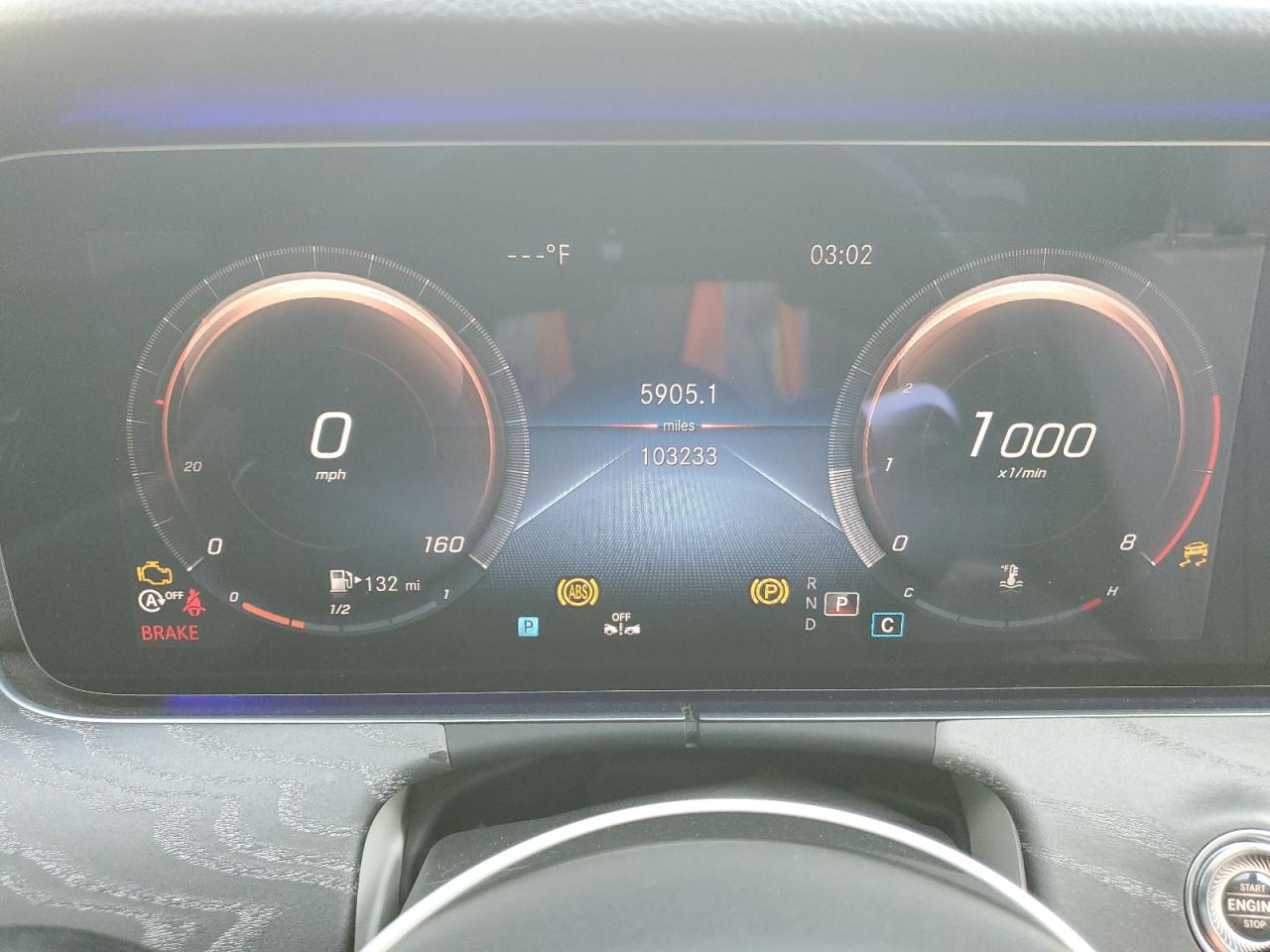 V (W213, S213, C238) V (W213, S213, C238)