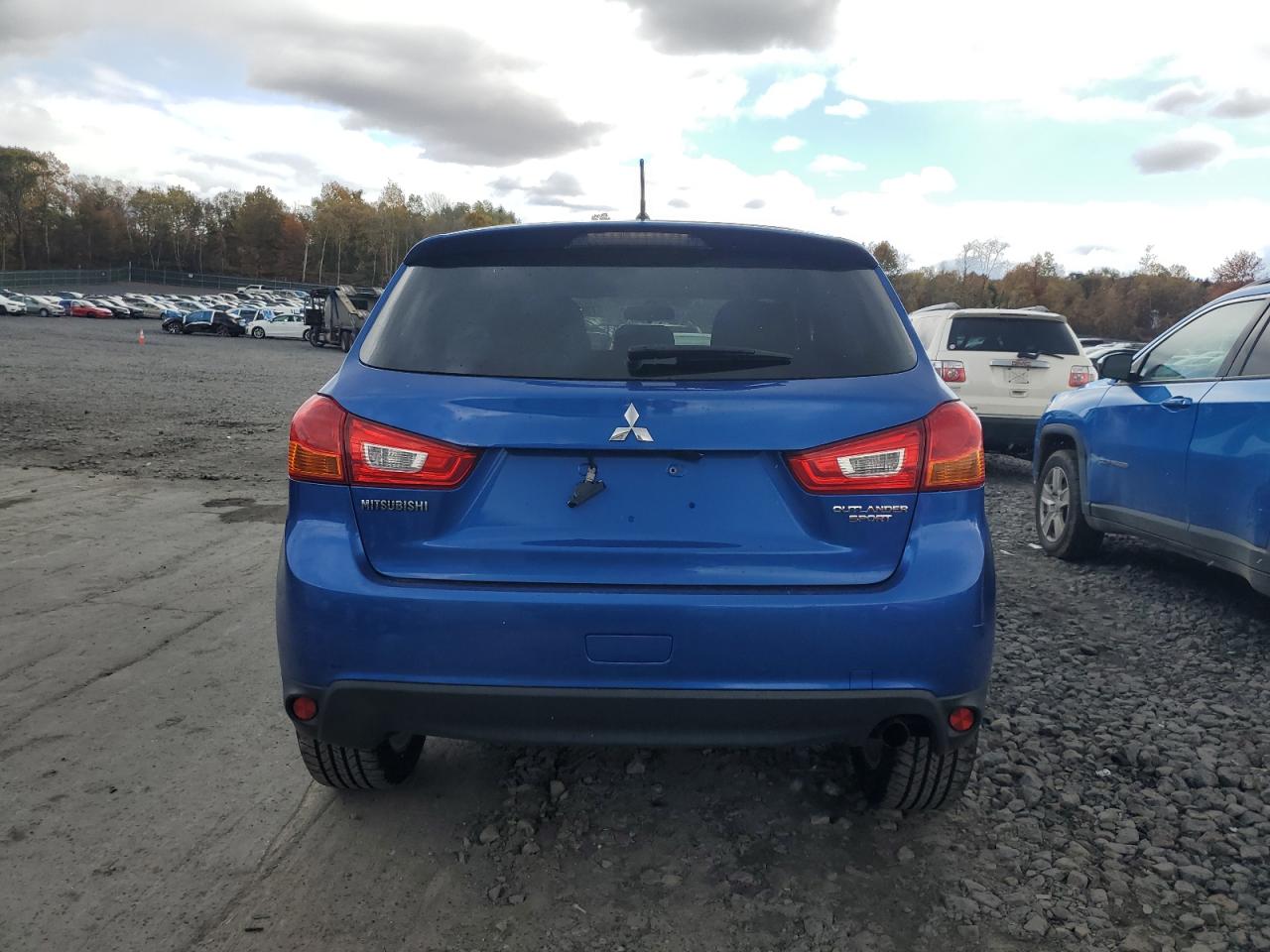 2015 Mitsubishi Outlander Sport Es VIN: 4A4AP3AU4FE053971 Lot: 87360335