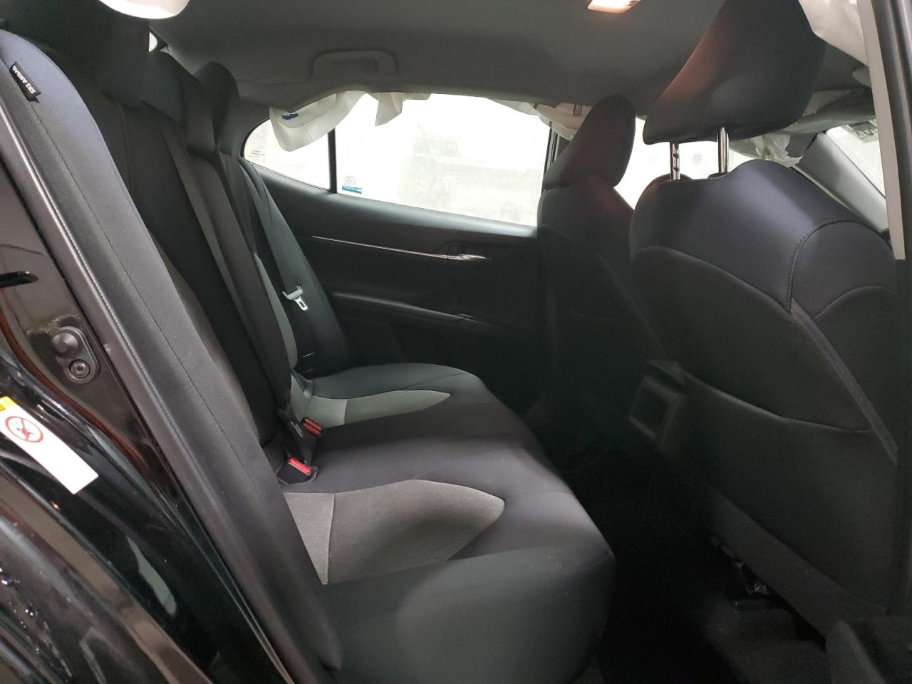 2019 Toyota Camry L VIN: 4T1B11HK2KU703172 Lot: 89720365