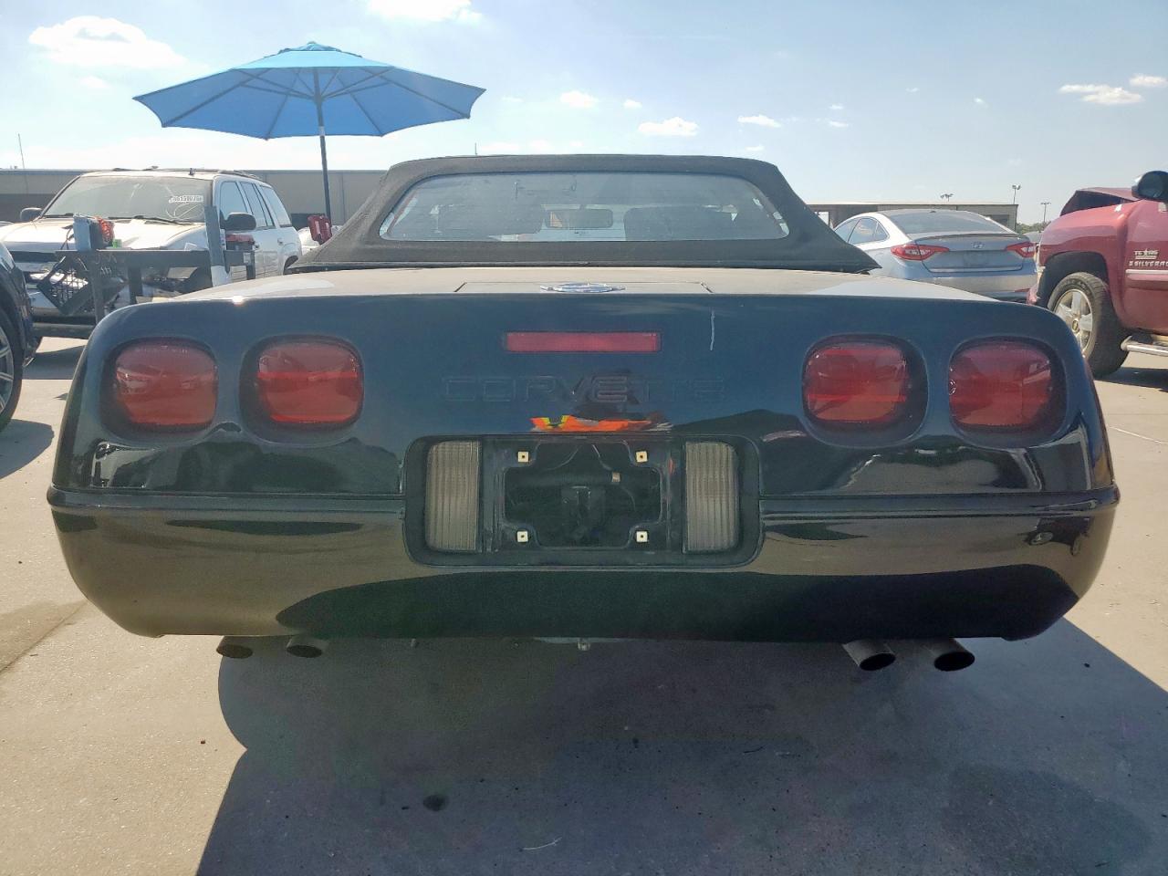 1988 Chevrolet Corvette VIN: 1G1YY3181J5118590 Lot: 82434855