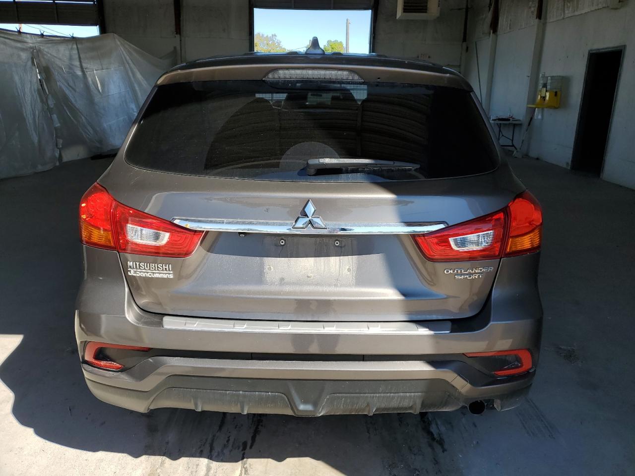 2018 Mitsubishi Outlander Sport Es VIN: JA4AP3AU9JZ026588 Lot: 86108215