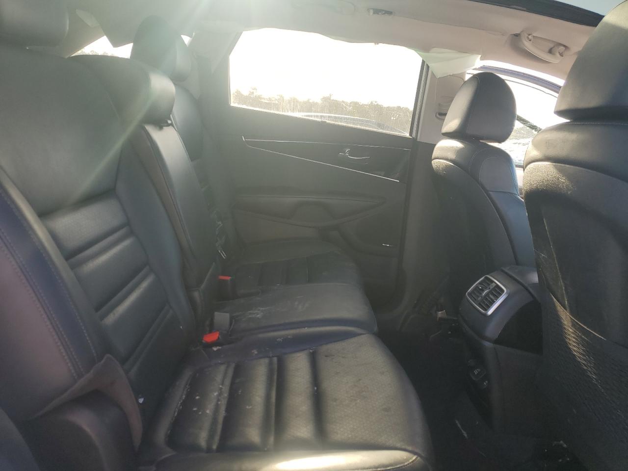 2019 Kia Sorento Ex VIN: 5XYPH4A54KG474331 Lot: 82185885