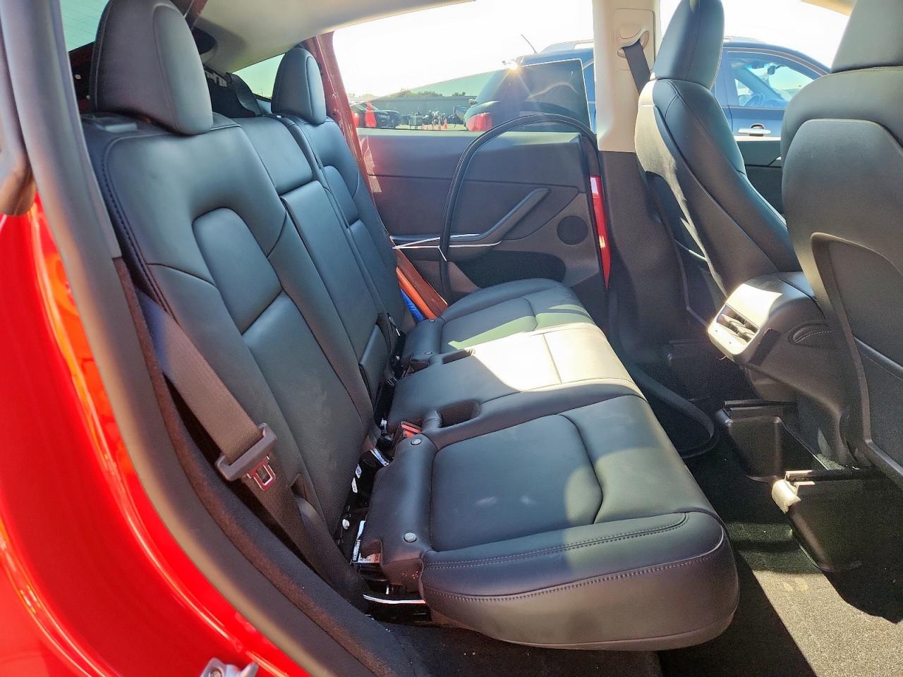 2022 Tesla Model Y VIN: 7SAYGDEE0NA015651 Lot: 86467635