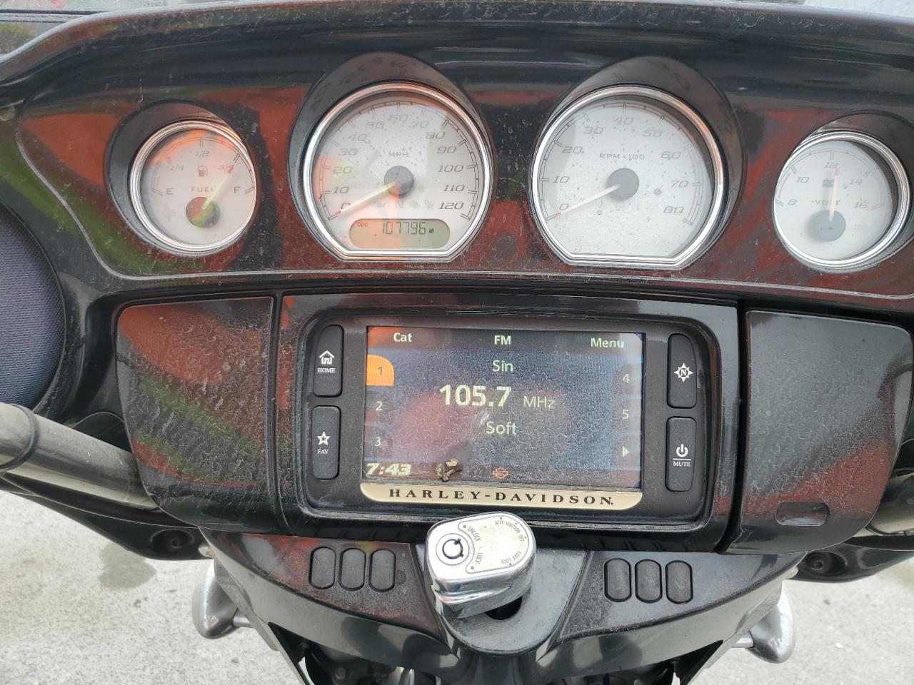 2014 Harley-Davidson Flhxs Street Glide Special VIN: 1HD1KRM33EB691154 Lot: 84989925