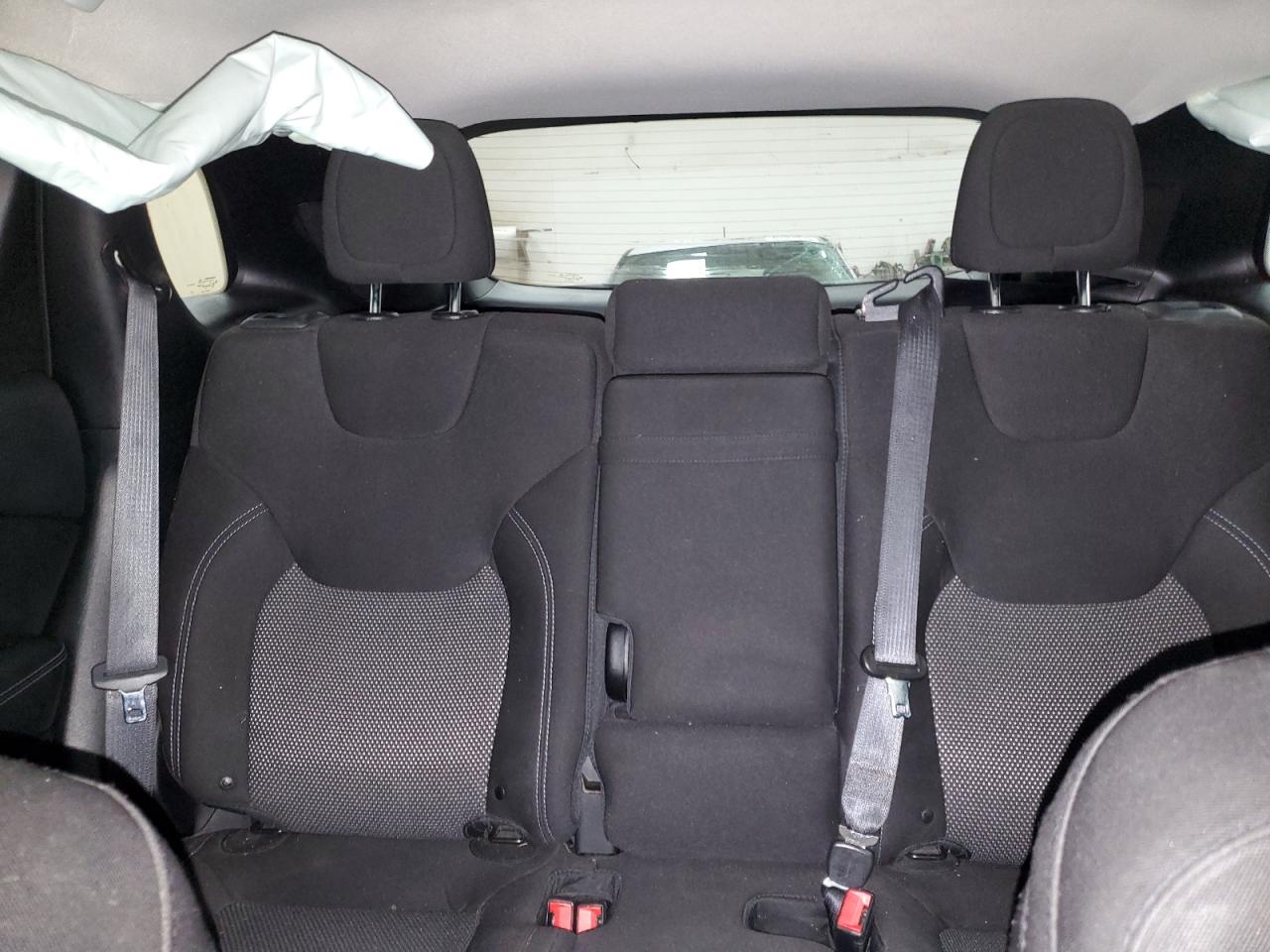 2019 Jeep Cherokee Latitude VIN: 1C4PJLCB0KD241143 Lot: 86598155