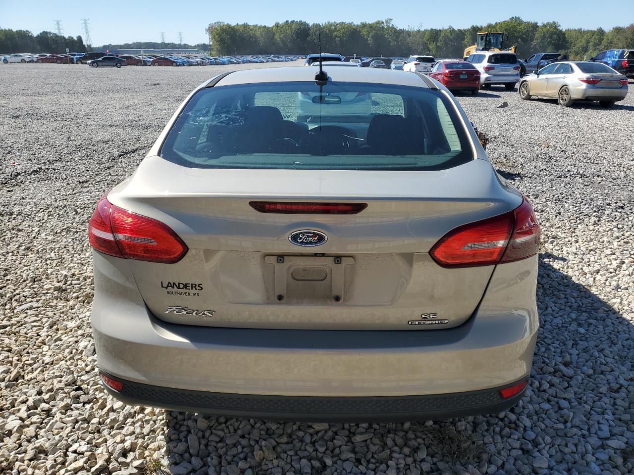 2016 Ford Focus Se VIN: 1FADP3F23GL216947 Lot: 86082235
