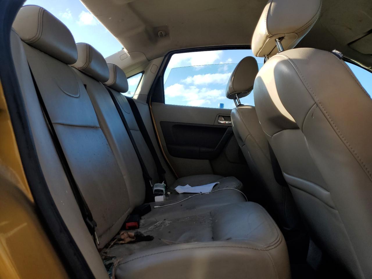 2009 Ford Focus Sel VIN: 1FAHP37N59W121561 Lot: 82239045