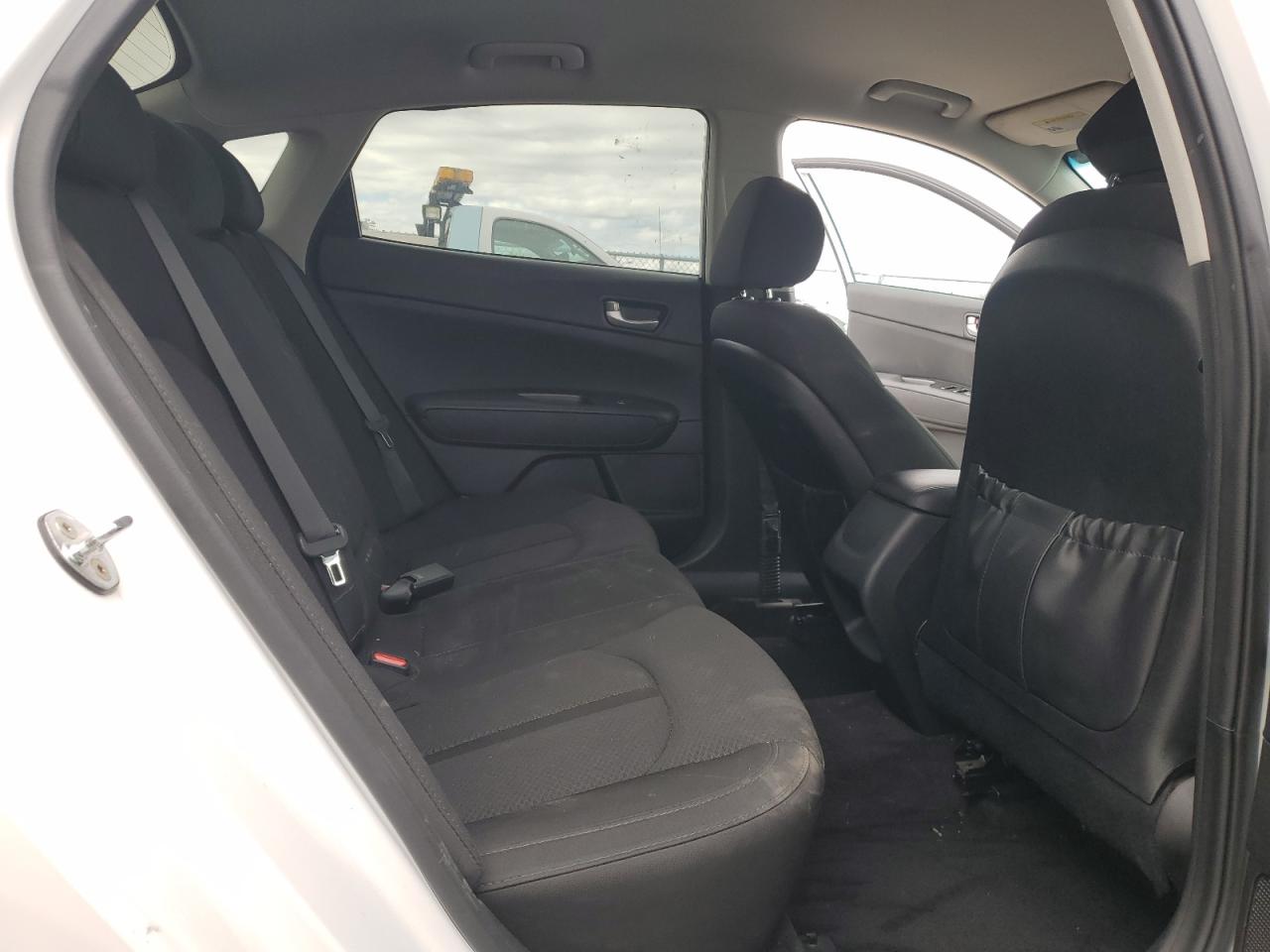 2018 Kia Optima Lx VIN: 5XXGT4L3XJG204601 Lot: 83961245