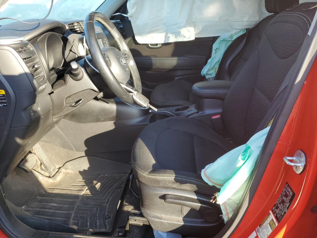 2016 Kia Soul + VIN: KNDJP3A52G7388622 Lot: 82221795