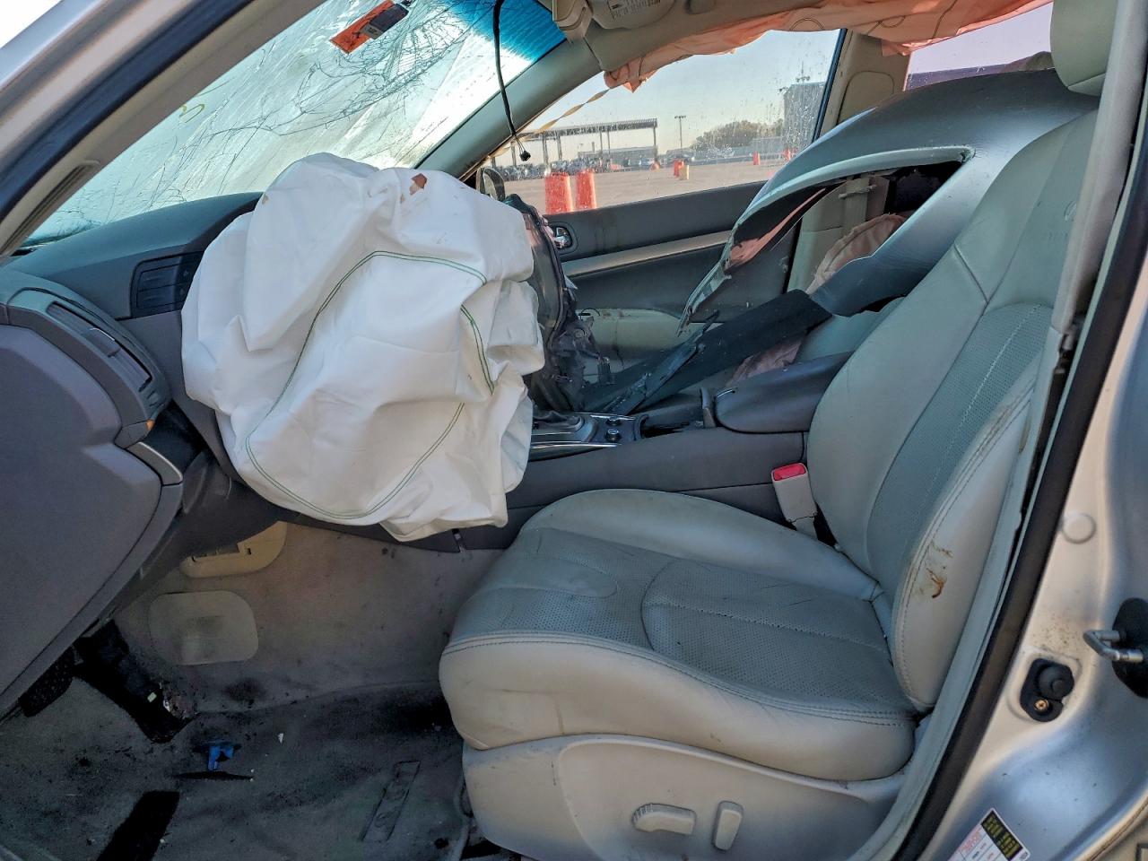 2011 Infiniti G37 Base VIN: JN1CV6AP8BM509393 Lot: 90927415