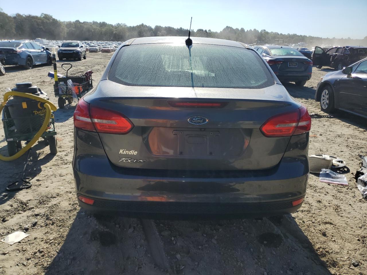 2015 Ford Focus S VIN: 1FADP3E27FL213968 Lot: 81802015