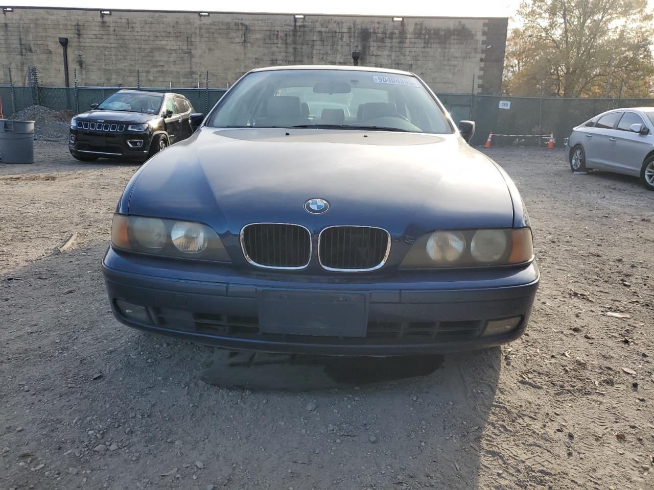 Фото: WBADM6333XBY29137