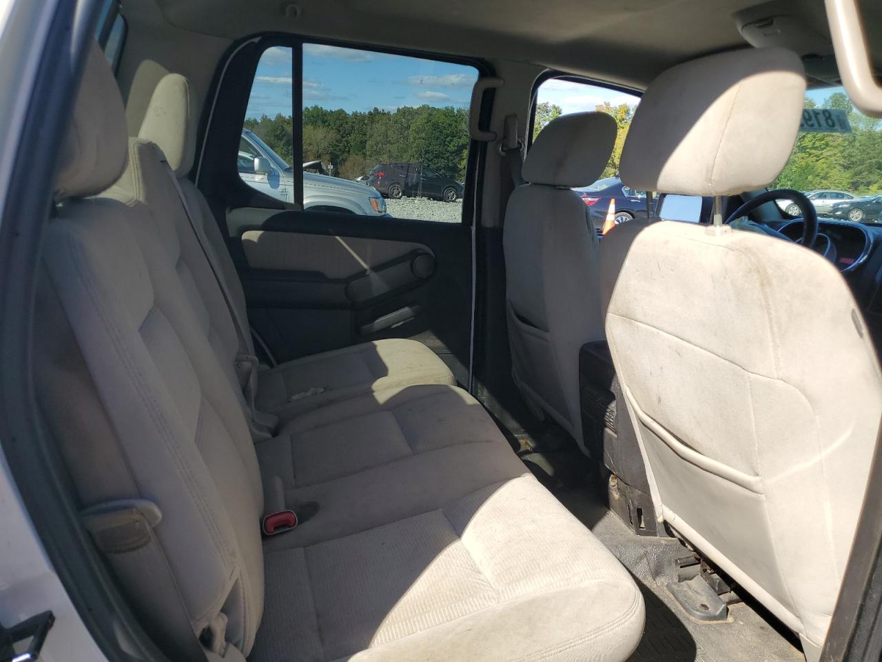 2008 Ford Explorer Sport Trac Xlt VIN: 1FMEU51E08UA17799 Lot: 81999835