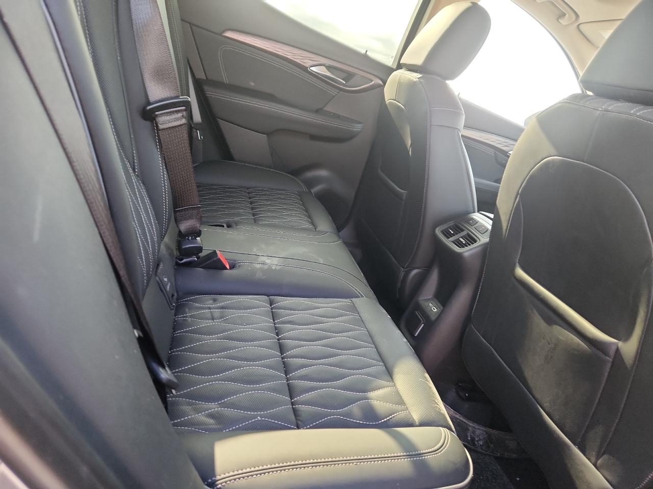 2022 Buick Envision Avenir VIN: LRBFZRR45ND020379 Lot: 87051695