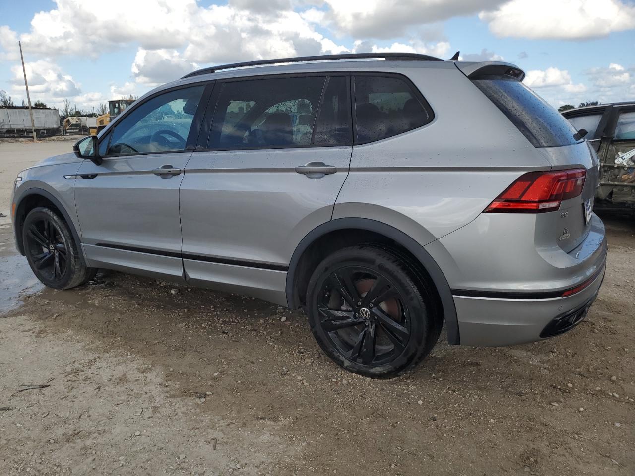 2023 Volkswagen Tiguan Se R-Line Black silver null gas 3VVCB7AX4PM054406 photo #3