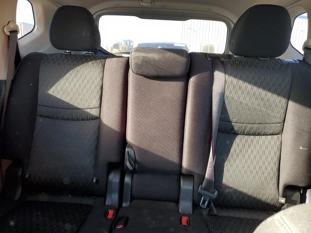 2019 Nissan Rogue S VIN: JN8AT2MT0KW268319 Lot: 85267865