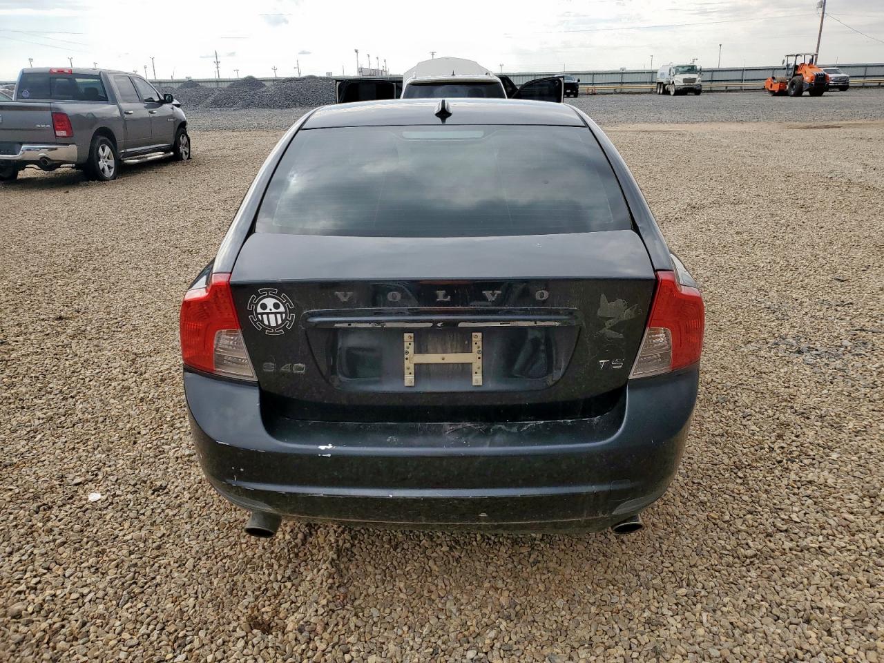 2011 Volvo S40 T5 VIN: YV1672MS9B2550134 Lot: 86527405