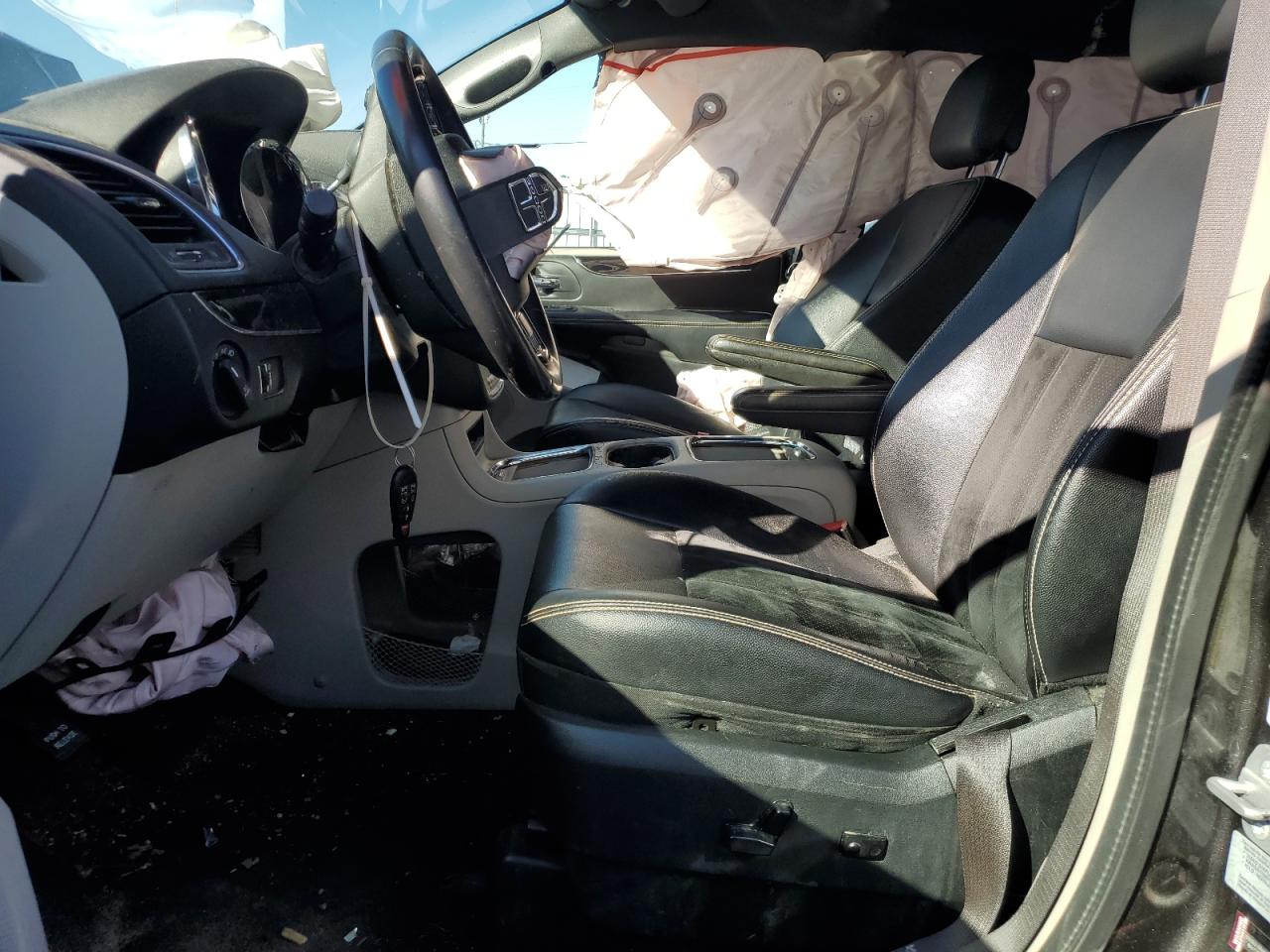 2017 Dodge Grand Caravan Sxt VIN: 2C4RDGCG5HR646150 Lot: 87048545