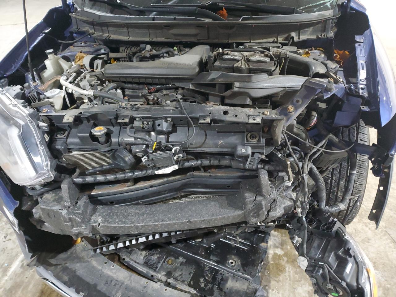 2017 Nissan Rogue S VIN: KNMAT2MV8HP590383 Lot: 90997645