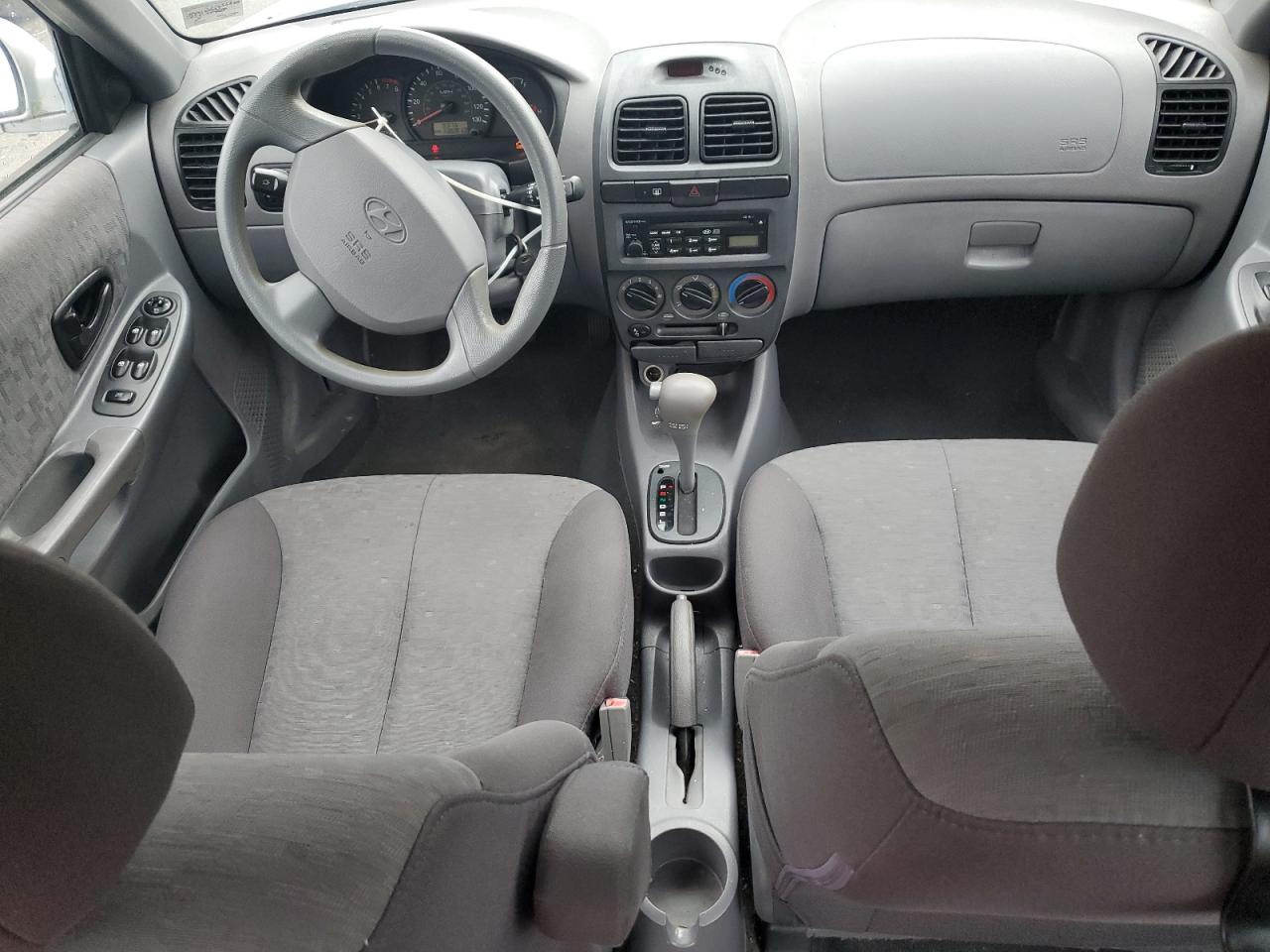 2005 Hyundai Accent Gl VIN: KMHCG45C25U636868 Lot: 82320125