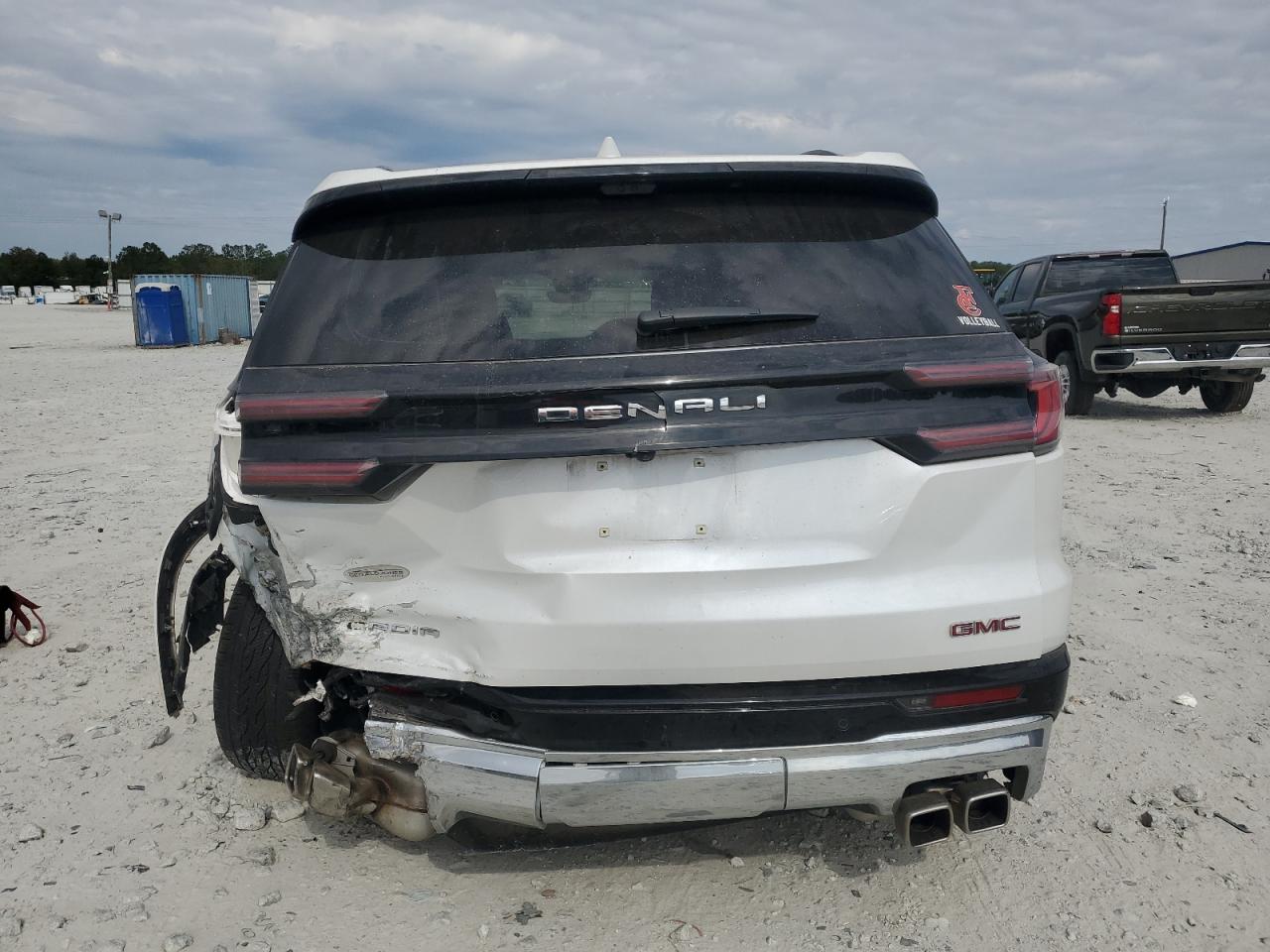 2024 GMC Acadia Denali VIN: 1GKENLKSXRJ182986 Lot: 86135795