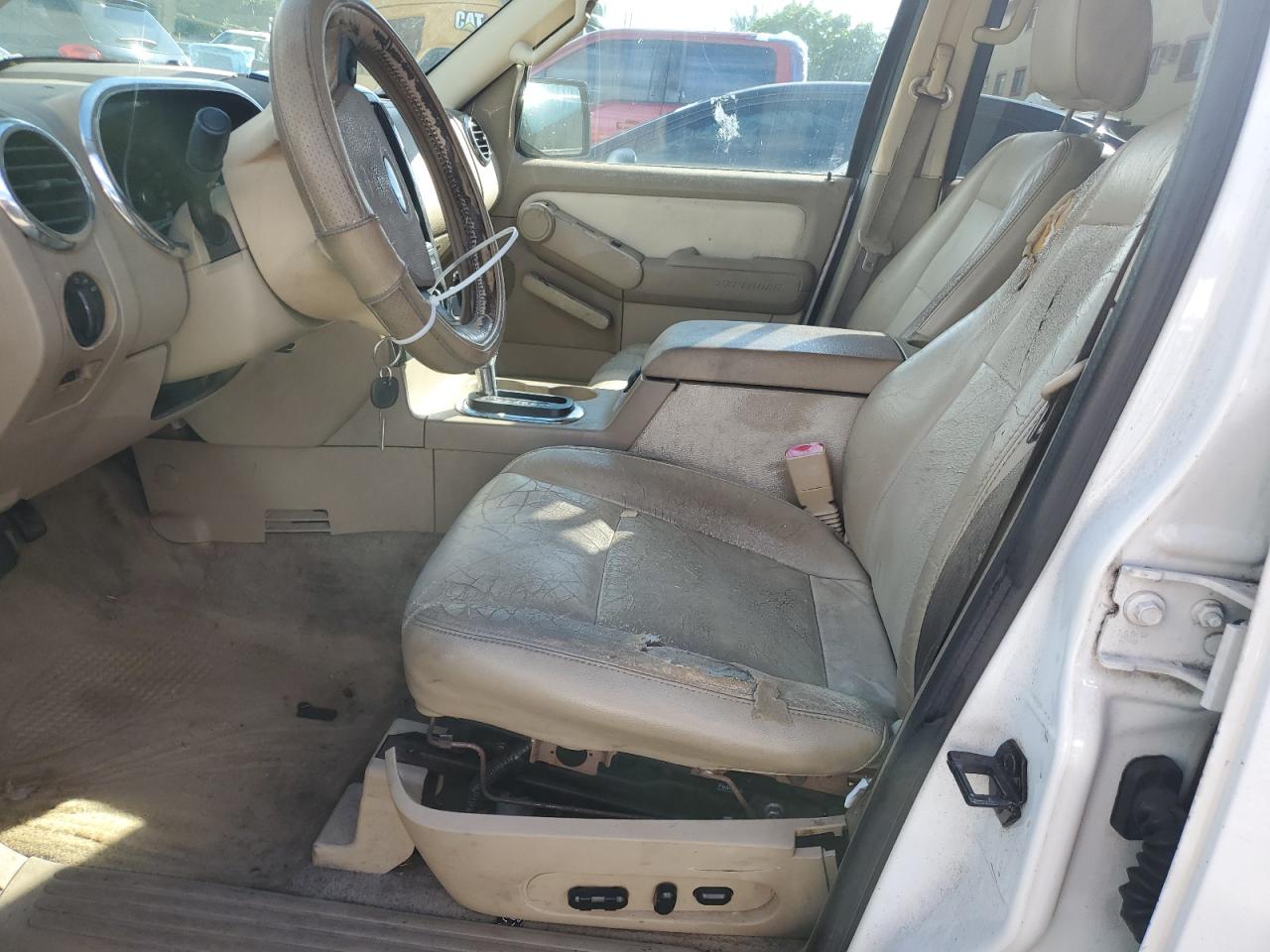 2007 Ford Explorer Xlt VIN: 1FMEU63E37UB03559 Lot: 82317905