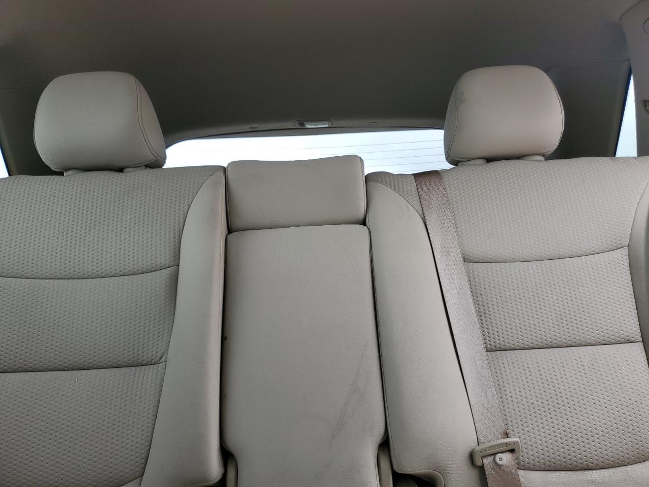 2011 Kia Sorento Base VIN: 5XYKT3A11BG022000 Lot: 82305685