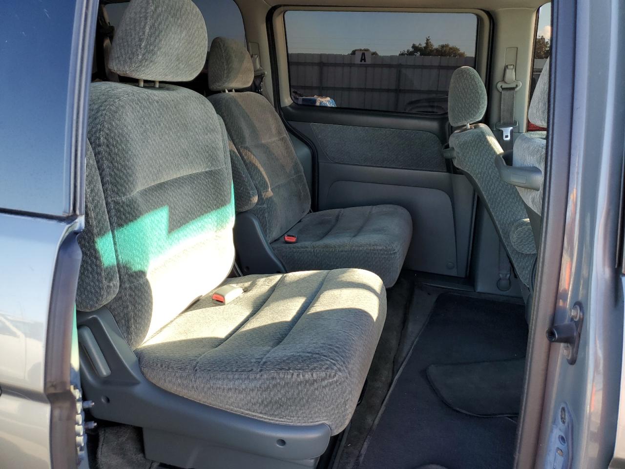 2000 Honda Odyssey Lx VIN: 2HKRL1855YH620992 Lot: 82372125